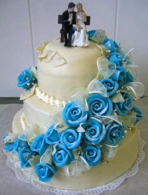Svatební dort - modré růže