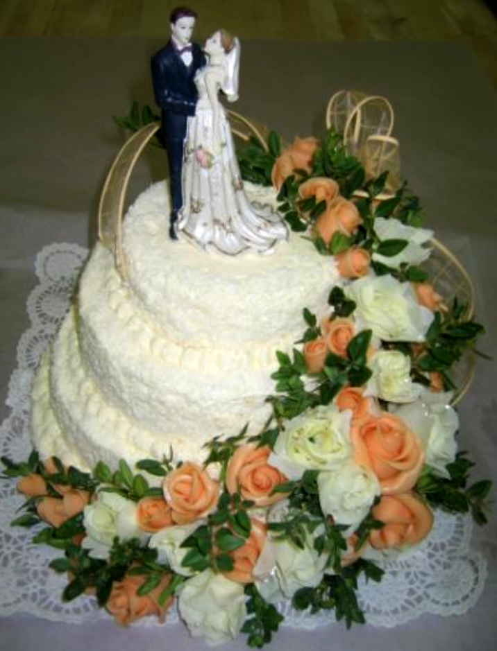 Svatební dort - čajové růže