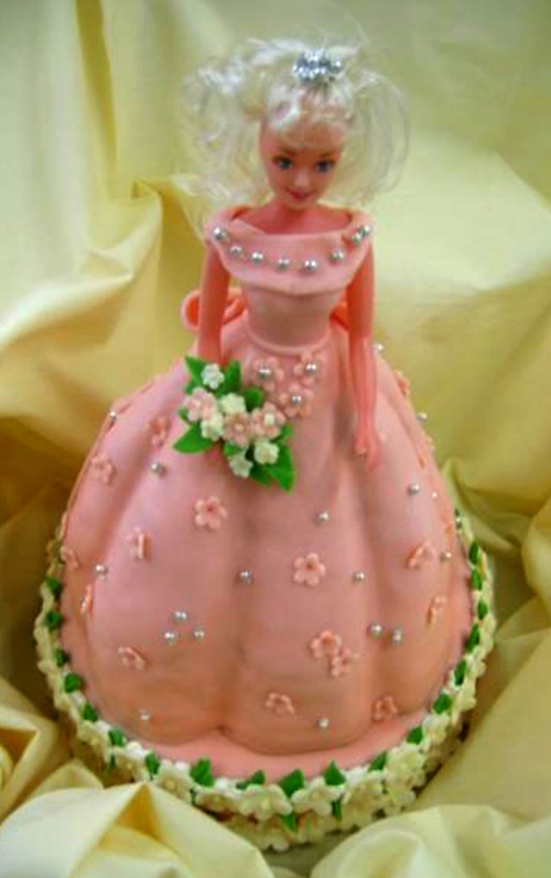 Svatební dort - růžová nevěsta