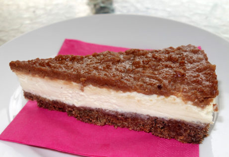 ZK-040 Tvarohový cheescake, řez